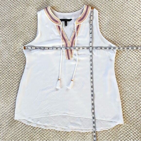 WHBM Boho White Sleeveless Top Blouse Embroidered Tassal Neckline - Picture 6 of 11